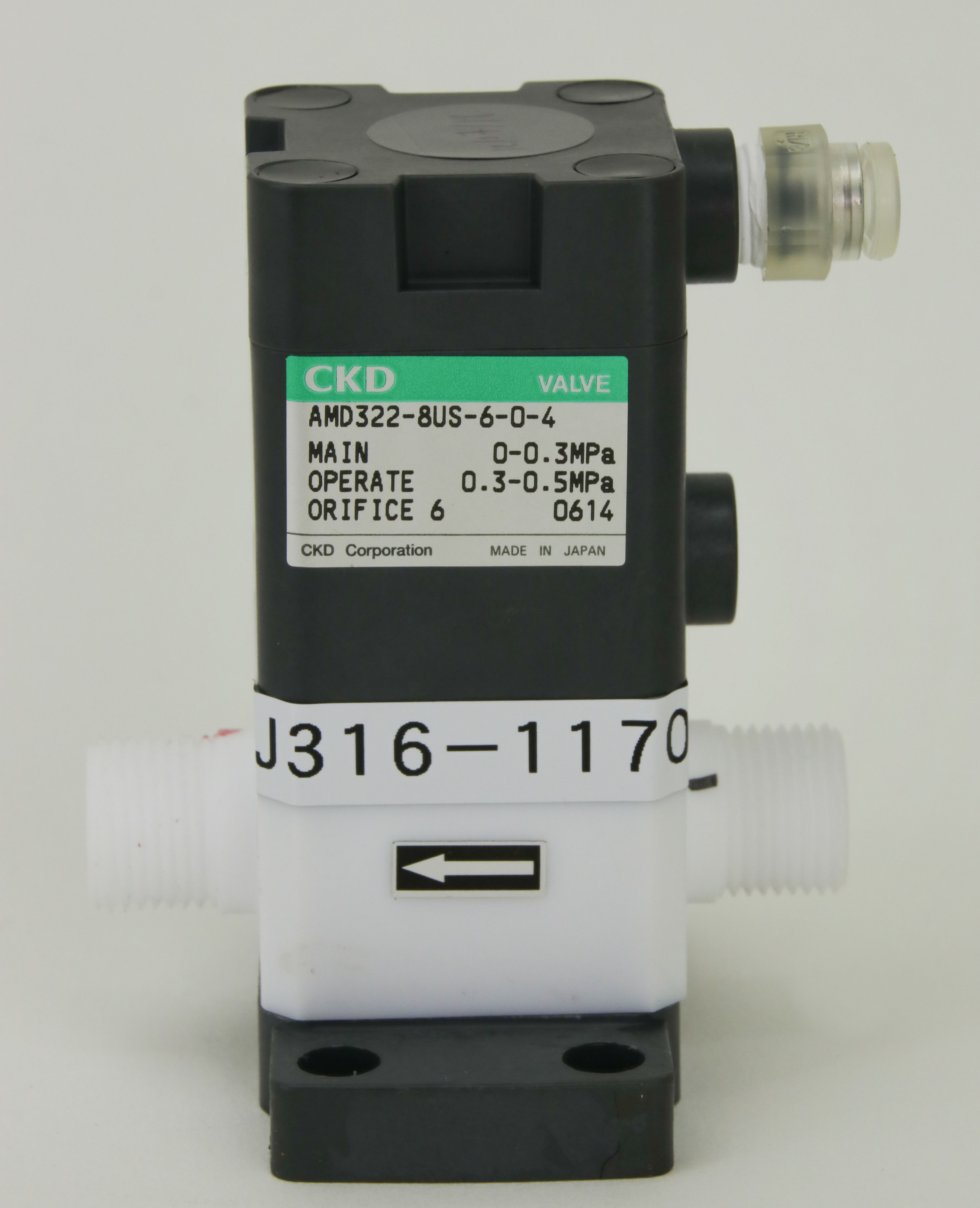11709 CKD AIR OPERATED VALVE AMD322-8US-6-0-4 | eBay